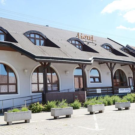 Hotel U Racka Острожка Нова Вес Екстер'єр фото