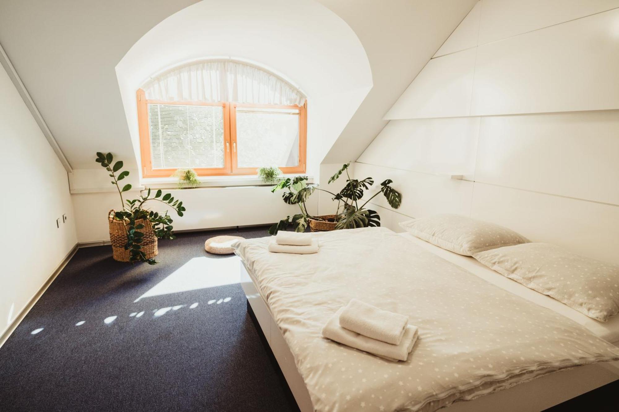 Hotel U Racka Острожка Нова Вес Екстер'єр фото
