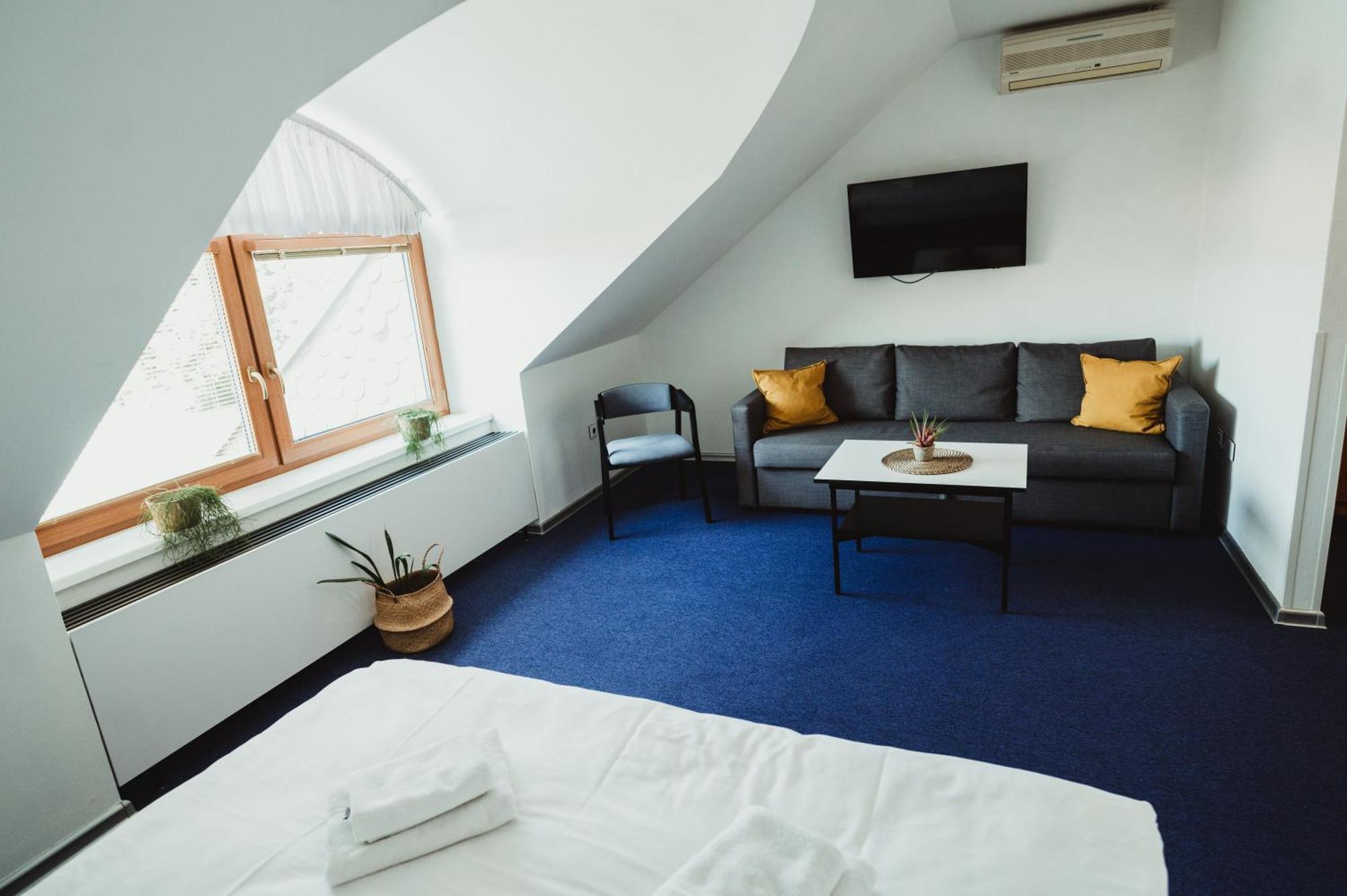 Hotel U Racka Острожка Нова Вес Екстер'єр фото